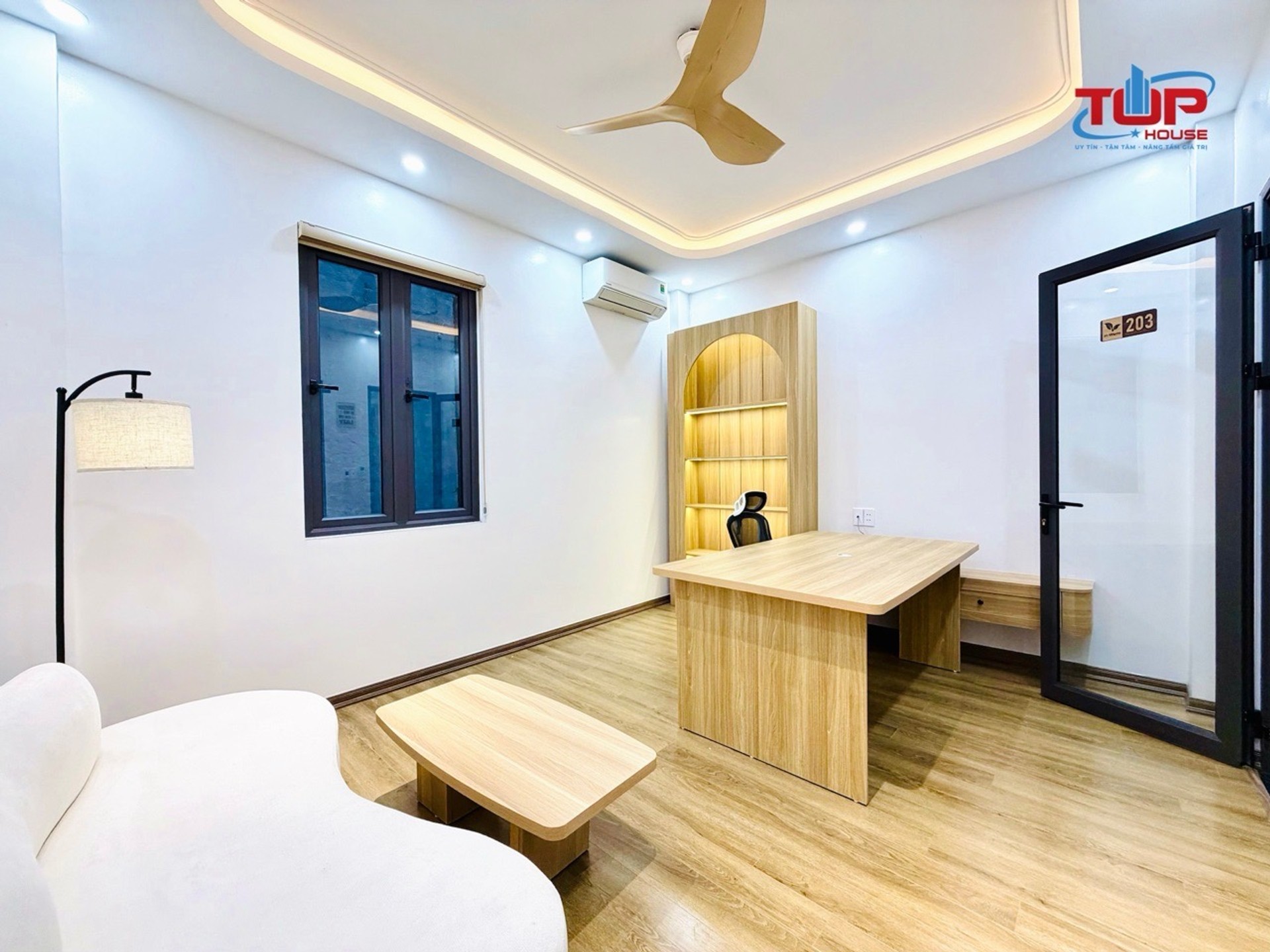 Nhà lô góc 2 mặt thoáng - 4 tầng Trần Nguyên Hãn 60m2-3