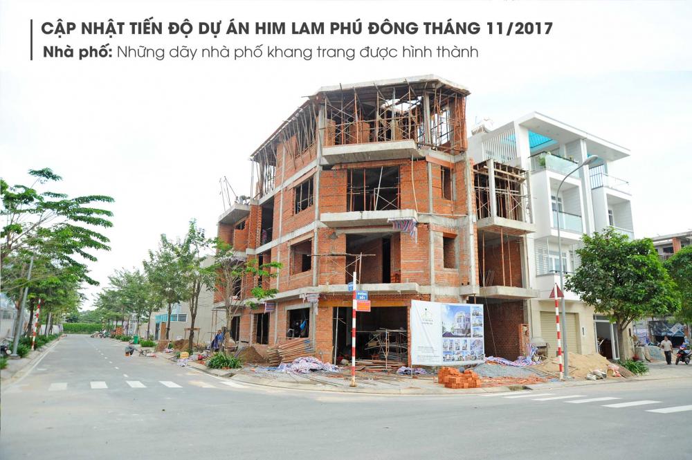 Các dãy nhà phố tại dự án đang dần được hoàn thiện