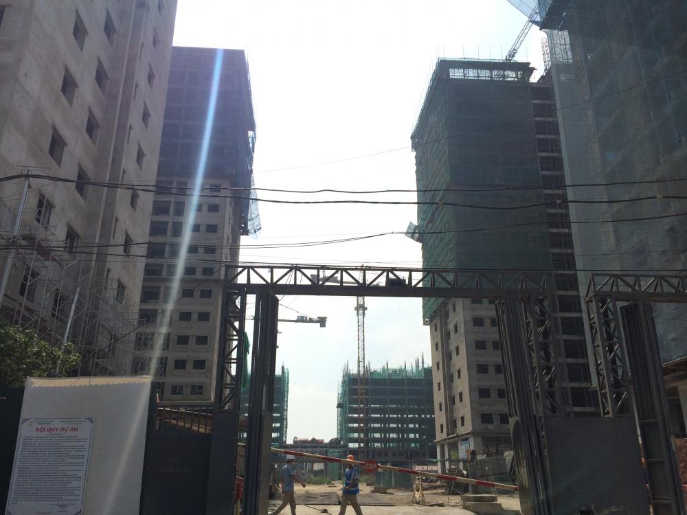 Hai tòa mặt đường Phú Lãm đã cất nóc, các tòa còn lại đang hoàn thiện các tầng cuối cùng