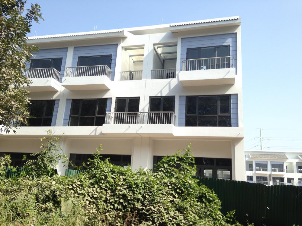 Một số căn xong thô, một số căn vẫn đang thi công